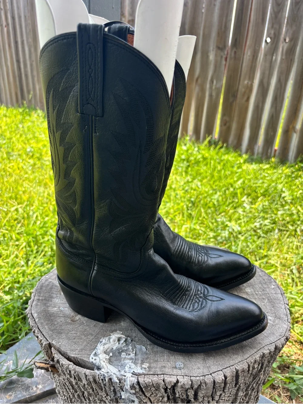 Lucchese Black leather cowboy boots with embossed leaf design Sz 8 D western
